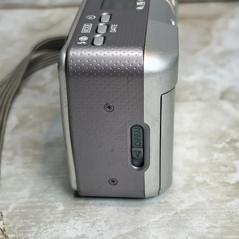 Canon Sure Shot 115u Date 35mm Film Camera Tested Working NO FILM or BATTERIES